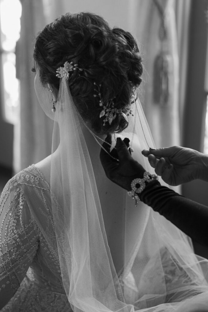 bridal portrait, classic wedding attire, Ebell bridal suite